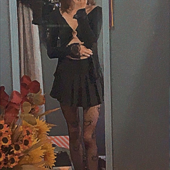 Meet your Posher, Traci - Picture 4 of 9